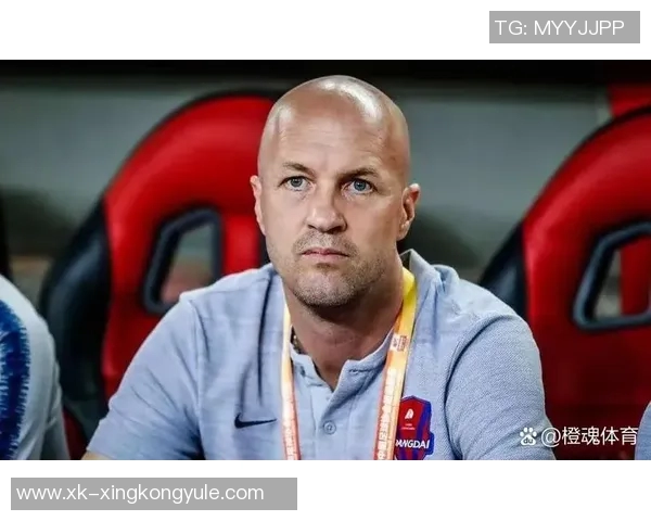 小克鲁伊夫谈巴萨未签安东尼原因荷甲球员表现不佳或影响投资回报